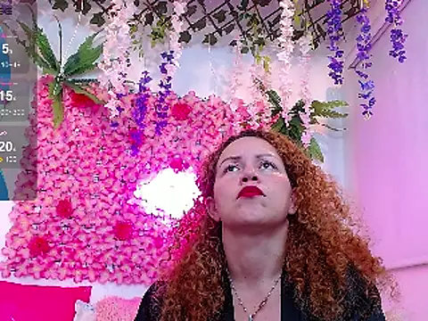 Snapshot of BLONDE_SEXYHOT chatting on 03/08/25, 05:38 BLONDE SEXYHOT online show from 03/08/25, 05:38