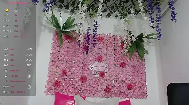 Snapshot of BLONDE_SEXYHOT chatting on 03/15/25, 09:38 BLONDE SEXYHOT online show from 03/15/25, 09:38