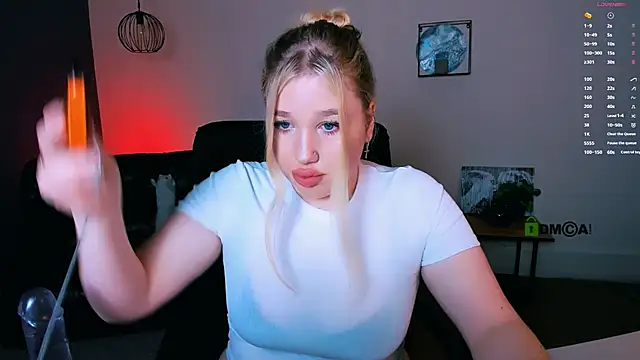 Snapshot of juli_kisss chatting on 01/03/25, 08:01 juli kisss online show from 01/03/25, 08:01