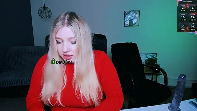 Snapshot of juli_kisss chatting on 01/22/25, 01:42 juli kisss online show from 01/22/25, 01:42