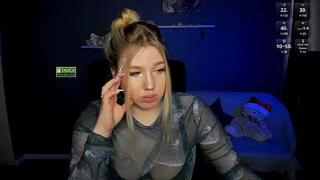 Snapshot of juli_kisss chatting on 02/06/25, 09:32 juli kisss online show from 02/06/25, 09:32