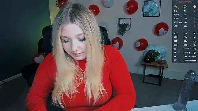 Snapshot of juli_kisss chatting on 02/16/25, 12:32 juli kisss online show from 02/16/25, 12:32