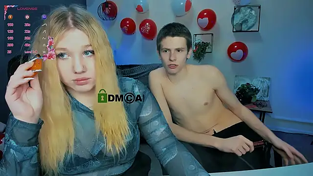 Snapshot of juli_kisss chatting on 02/19/25, 02:12 juli kisss online show from 02/19/25, 02:12