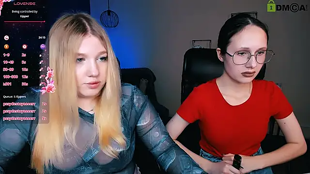 Snapshot of juli_kisss chatting on 03/12/25, 10:39 juli kisss online show from 03/12/25, 10:39
