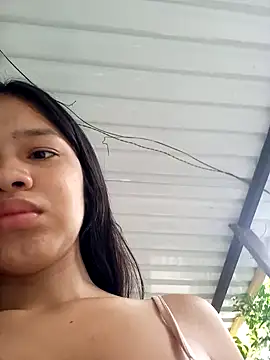 Snapshot of Little_Pau_Dirty chatting on 01/28/25, 12:11 Little Pau Dirty online show from 01/28/25, 12:11