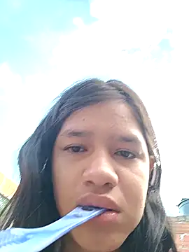 Snapshot of Little_Pau_Dirty chatting on 10/24/25, 11:28 Little Pau Dirty online show from 10/24/25, 11:28