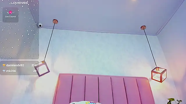 Snapshot of MAILYLOVE1 chatting on 02/11/25, 04:02 MAILYLOVE1 online show from 02/11/25, 04:02