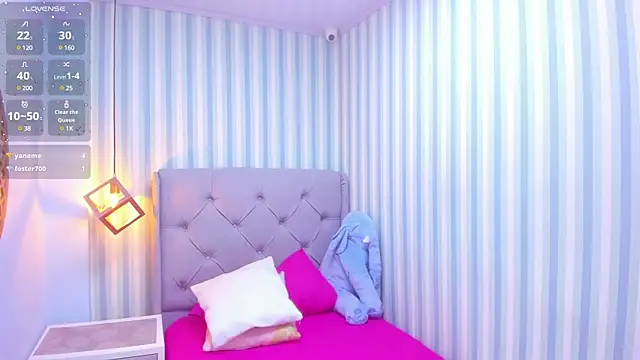 Snapshot of MAILYLOVE1 chatting on 03/22/25, 03:31 MAILYLOVE1 online show from 03/22/25, 03:31