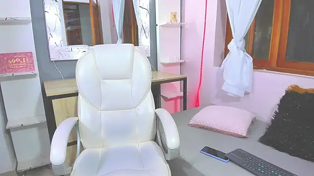 abril ricci online show from 02/04/25, 02:39