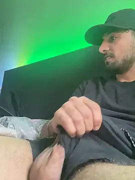 Snapshot of hard_macoor12 chatting on 02/07/25, 03:30 hard macoor12 online show from 02/07/25, 03:30