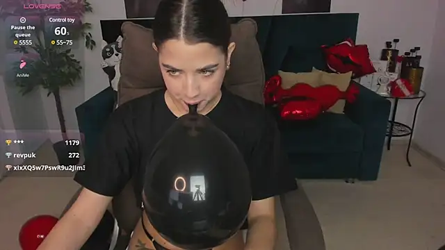CharleneWoods online show from 02/02/25, 08:02