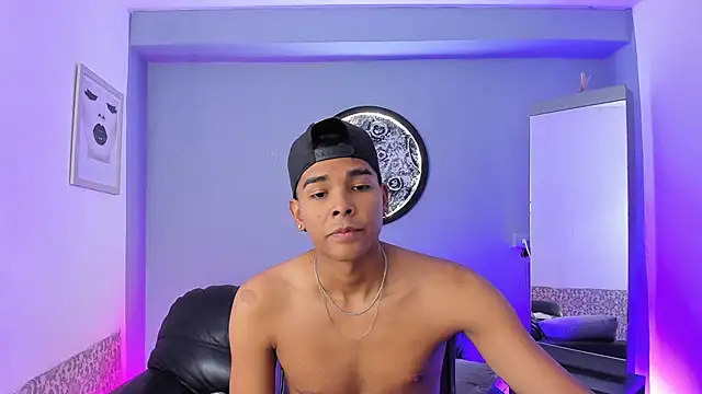 Snapshot of _raul_lima chatting on 03/11/25, 08:31 raul lima online show from 03/11/25, 08:31