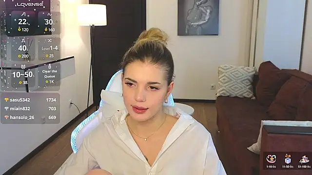 adrianawow1 online show from 03/19/25, 03:30