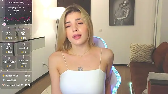 adrianawow1 online show from 03/20/25, 12:30