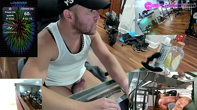 Snapshot of aaron_s_x chatting on 10/18/25, 11:38 aaron s x online show from 10/18/25, 11:38