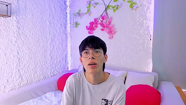 alexandersawyer online show from 10/06/25, 09:56