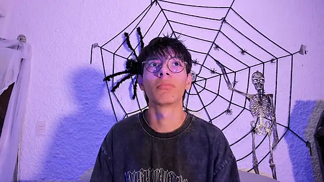 alexandersawyer online show from 10/10/25, 10:31