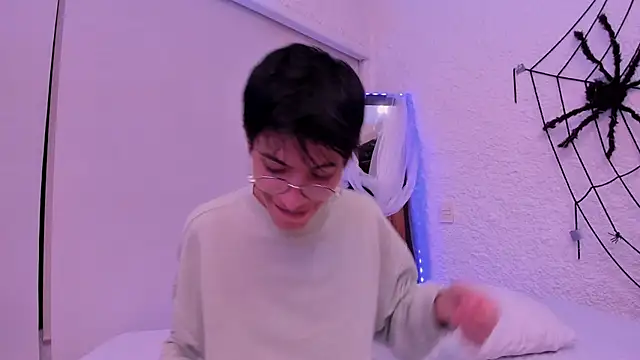 alexandersawyer online show from 10/15/25, 04:12