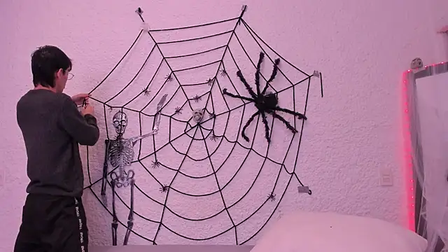 alexandersawyer online show from 10/18/25, 04:15