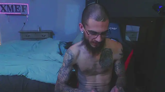 XMeF10 online show from 12/27/24, 06:14