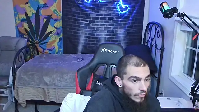 XMeF10 online show from 01/03/25, 12:22