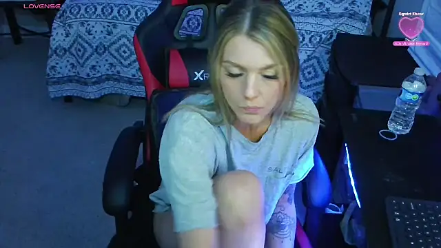 XMeF10 online show from 02/11/25, 07:38