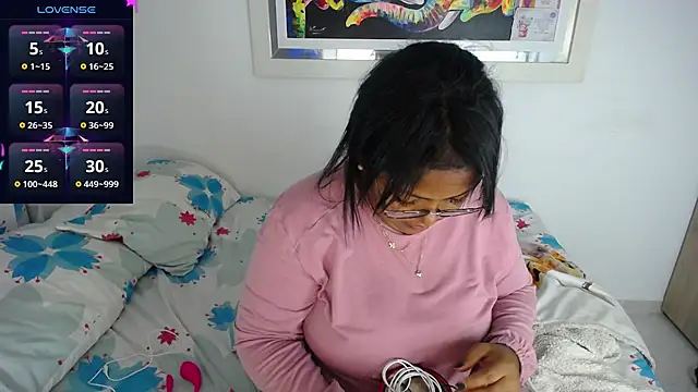 Snapshot of miajoseph_ chatting on 02/21/25, 04:40 miajoseph online show from 02/21/25, 04:40