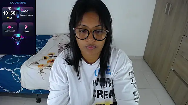 Snapshot of miajoseph_ chatting on 09/10/25, 04:34 miajoseph online show from 09/10/25, 04:34
