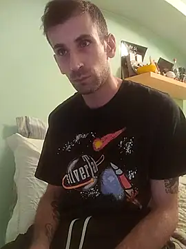 Snapshot of Davlupweed93 chatting on 10/20/25, 10:27 Davlupweed93 online show from 10/20/25, 10:27