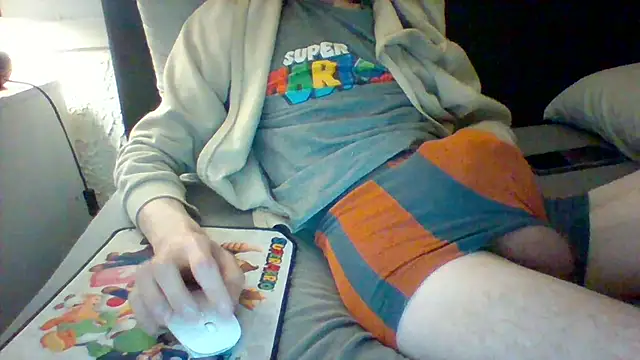 Snapshot of passif520 chatting on 03/12/25, 06:51 passif520 online show from 03/12/25, 06:51