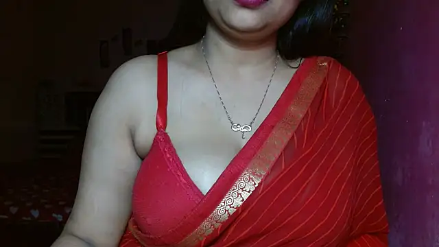 Snapshot of _Kamakshi chatting on 12/21/24, 06:02 Kamakshi online show from 12/21/24, 06:02