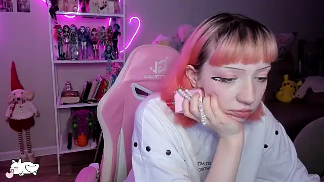 Snapshot of SweetieMollyy chatting on 11/01/25, 01:24 SweetieMollyy online show from 11/01/25, 01:24