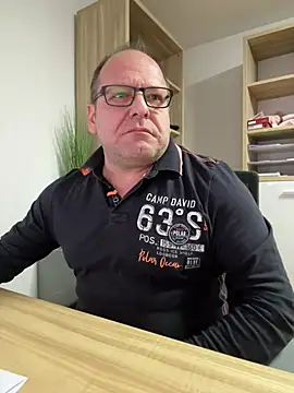 coupleLatinaLovers online show from 01/13/25, 06:49