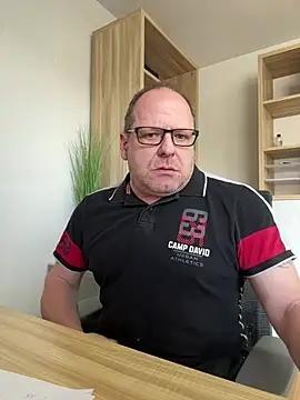 coupleLatinaLovers online show from 03/11/25, 11:55