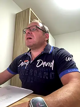 coupleLatinaLovers online show from 09/16/25, 04:46