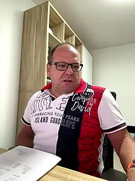 coupleLatinaLovers online show from 09/25/25, 05:44