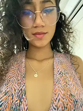 KaitlynLoveCam online show from 11/04/25, 07:13