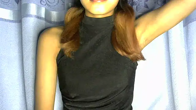 Snapshot of jassi-just18 chatting on 12/10/24, 12:05 jassi-just18 online show from 12/10/24, 12:05
