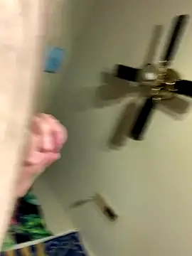 Snapshot of thiccplamp chatting on 11/07/25, 09:59 thiccplamp online show from 11/07/25, 09:59