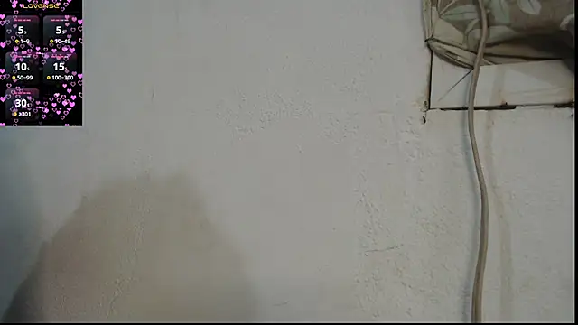 dannaberlin 0 online show from 10/17/25, 05:48