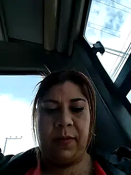 Snapshot of Laura-Hernandez chatting on 01/03/25, 05:42 Laura-Hernandez online show from 01/03/25, 05:42