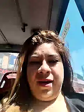 Snapshot of Laura-Hernandez chatting on 01/13/25, 03:36 Laura-Hernandez online show from 01/13/25, 03:36