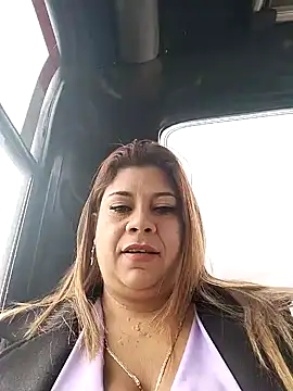 Snapshot of Laura-Hernandez chatting on 01/24/25, 04:28 Laura-Hernandez online show from 01/24/25, 04:28