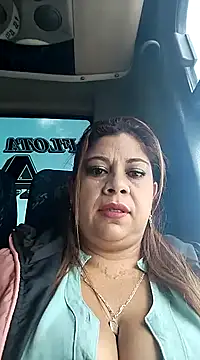 Snapshot of Laura-Hernandez chatting on 02/01/25, 03:39 Laura-Hernandez online show from 02/01/25, 03:39