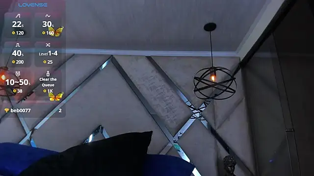 Snapshot of Leah_Evans3 chatting on 02/06/25, 11:48 Leah Evans3 online show from 02/06/25, 11:48