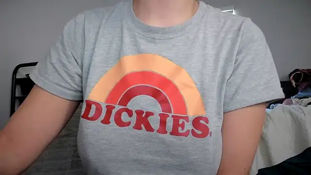 bigb00tyjudyyX online show from 11/04/25, 02:05