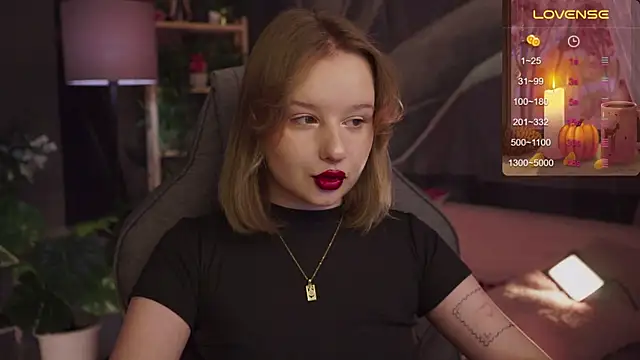 AdeleLoomis online show from 11/08/25, 02:12