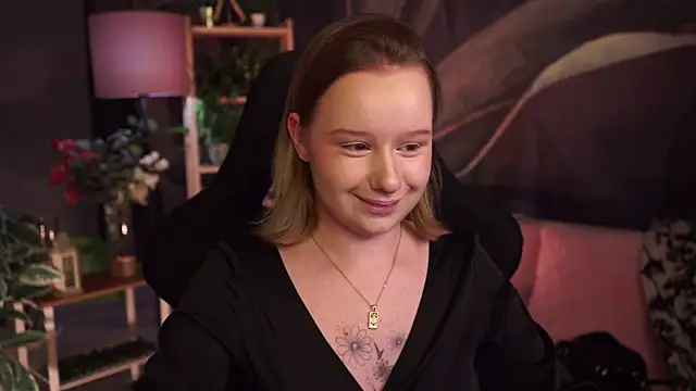 AdeleLoomis online show from 11/09/25, 02:21