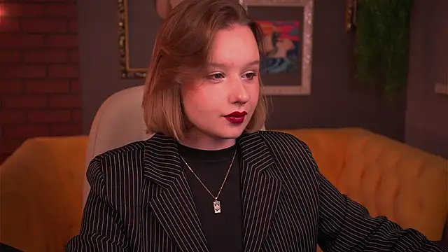 AdeleLoomis online show from 11/21/25, 05:22