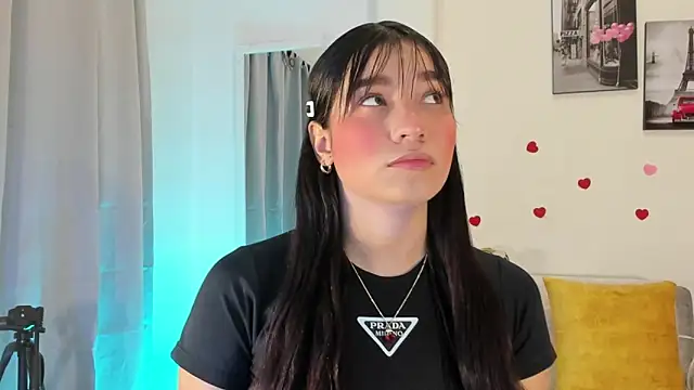 Maia W10 online show from 01/27/25, 12:37